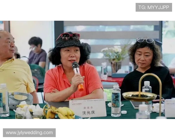 南京飞盘队盯防策略分析与比赛表现的得失探讨