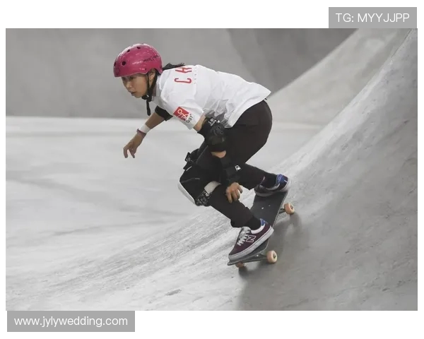 深圳滑板队在世界攀岩锦标赛中的战术分析与表现评析 深圳滑板队在世界攀岩锦标赛中的战术分析与表现评析