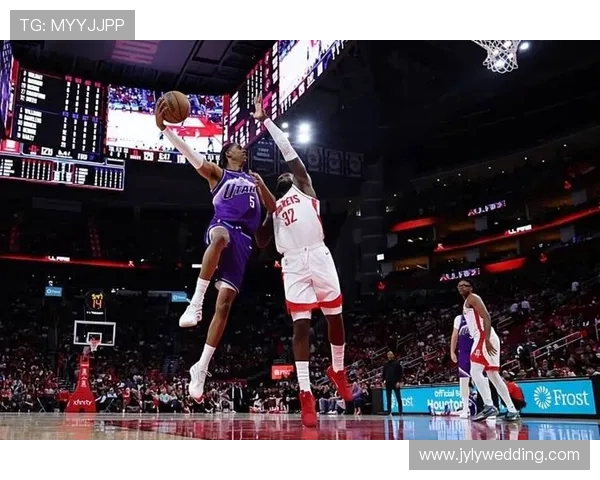 NBA爵士与猛龙季前赛精彩对决视频回顾分析与精彩瞬间集锦