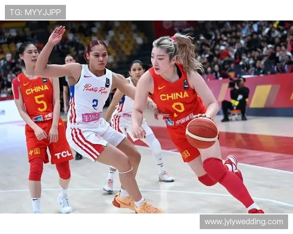 八一女篮迎战山西女篮决战赛场展现巾帼风采与竞技精神 八一女篮迎战山西女篮决战赛场展现巾帼风采与竞技精神