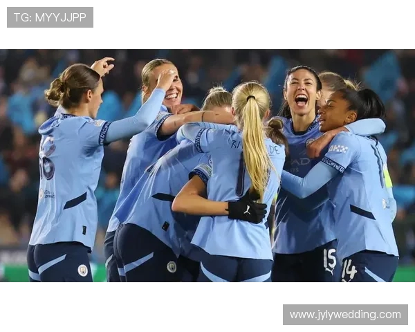 切尔西女足迎战热刺女足激烈对决引发球迷热情期待