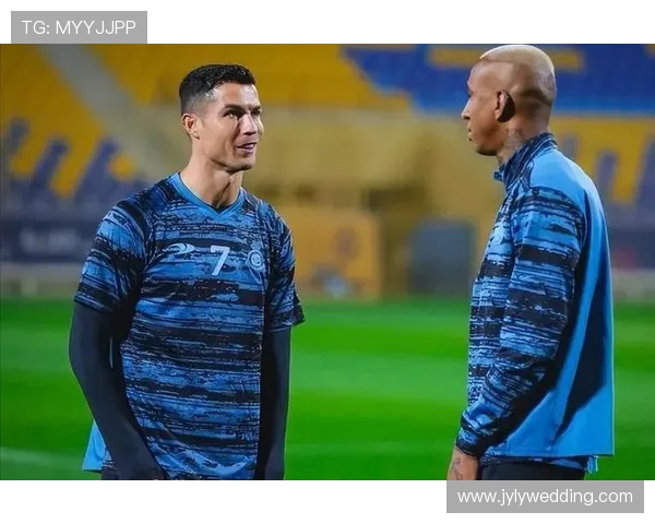 巴西与哥伦比亚激战成平局足球盛宴引发球迷热议