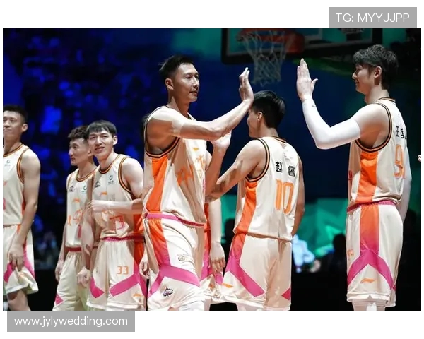 张镇麟的篮球之路：从青涩少年到CBA明星的成长历程与奋斗精神