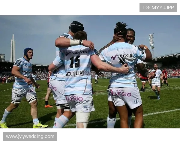 拜仁慕尼黑迎战亚特兰大全力争胜展现强队风范