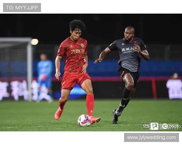 上海羽毛球队强势领跑联赛积分榜以91分稳居第一 上海羽毛球队强势领跑联赛积分榜以91分稳居第一