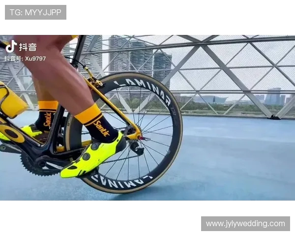 广州极限运动队与杭州极限运动队赛后复盘分析比赛节奏与策略对比