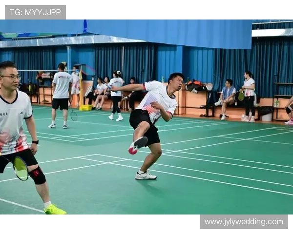 成都羽毛球队在精英赛中的状态分析与表现评估